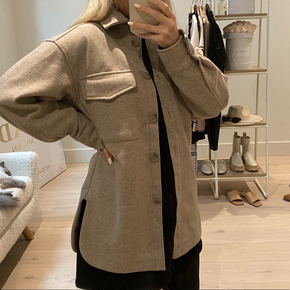 Taupe Shacket - Picture 5 of 5
